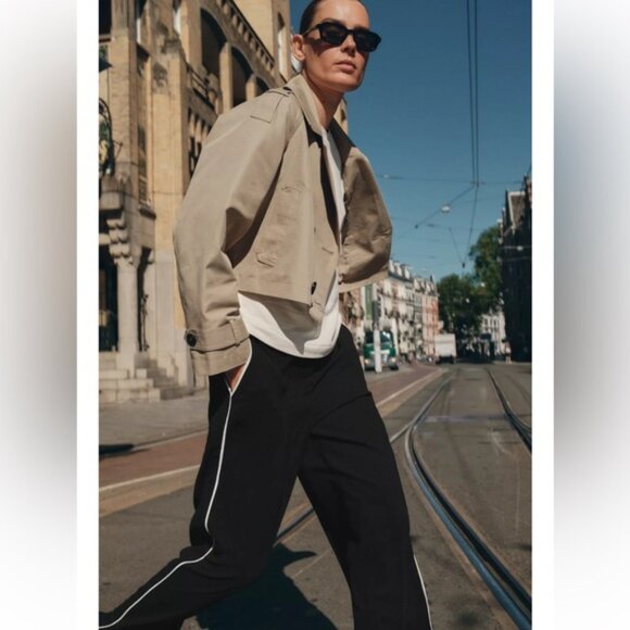 Zara DOUBLE BREASTED SHORT TRENCH COAT - Picture 6 of 6